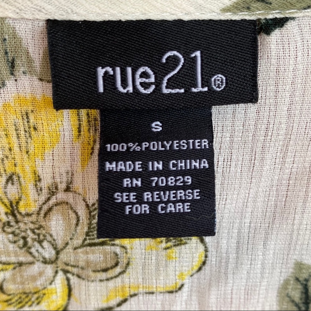 Yellow Floral Blouse - Picture 2 of 3
